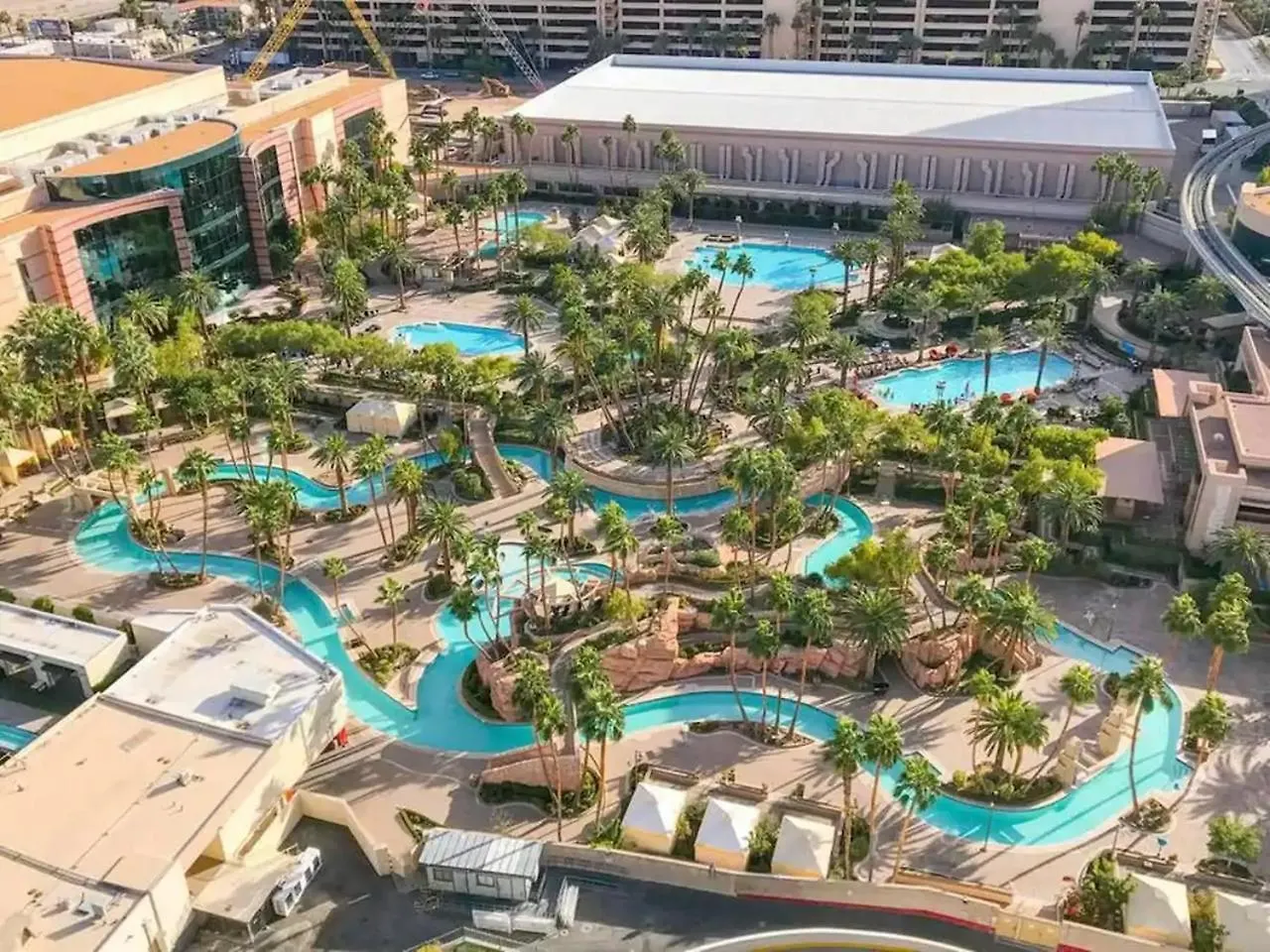 Lady Luck'S Vista - Private Balcony - Full Kitchen - Two Full Baths - Jetted Tub - Full Mgm Grand Resort Access W No Resort Fee At Mgm Signature Las Vegas